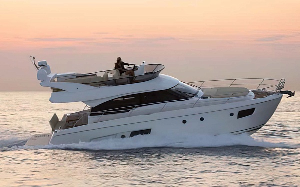 Аренда яхты Bavaria 420 Virtess в Сочи